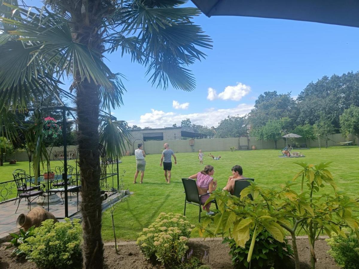 B&B Casa Roman & Vakantiewoning Voor 1 Pers Tot Max 32 Personen Zonhoven Eksteriør bilde
