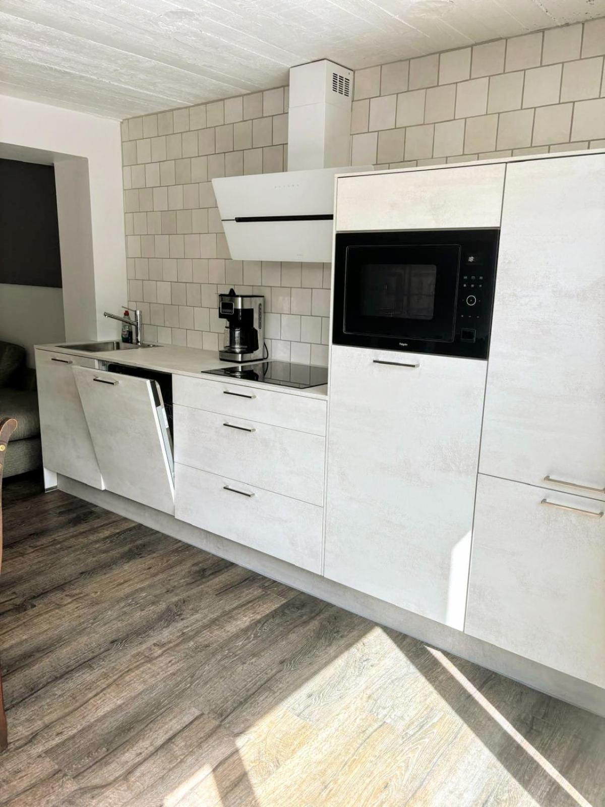 B&B Casa Roman & Vakantiewoning Voor 1 Pers Tot Max 32 Personen Zonhoven Eksteriør bilde